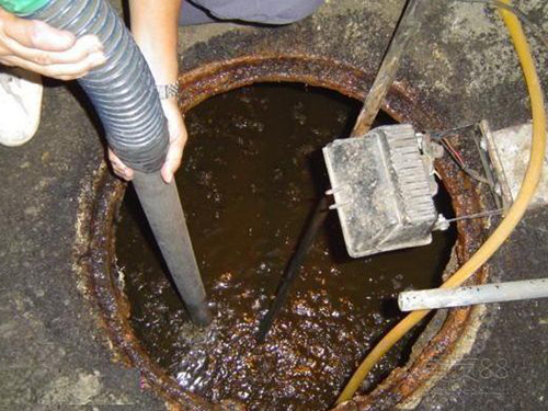 北大镇隔油池清理