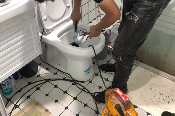 北大镇马桶堵塞自己疏通还是找师傅?专业上门服务让你省时更省心