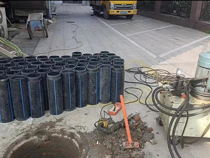 北大镇PE置换管厂家 DN315置换管 非开挖管短管置换